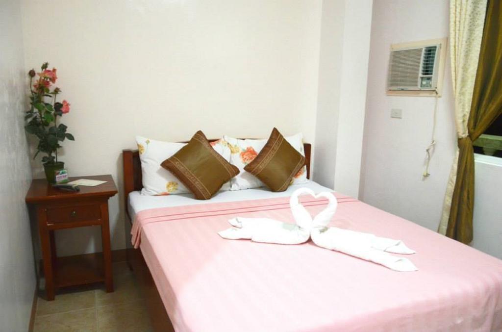 Casa D' Estrella Apartelle Balabag  Oda fotoğraf