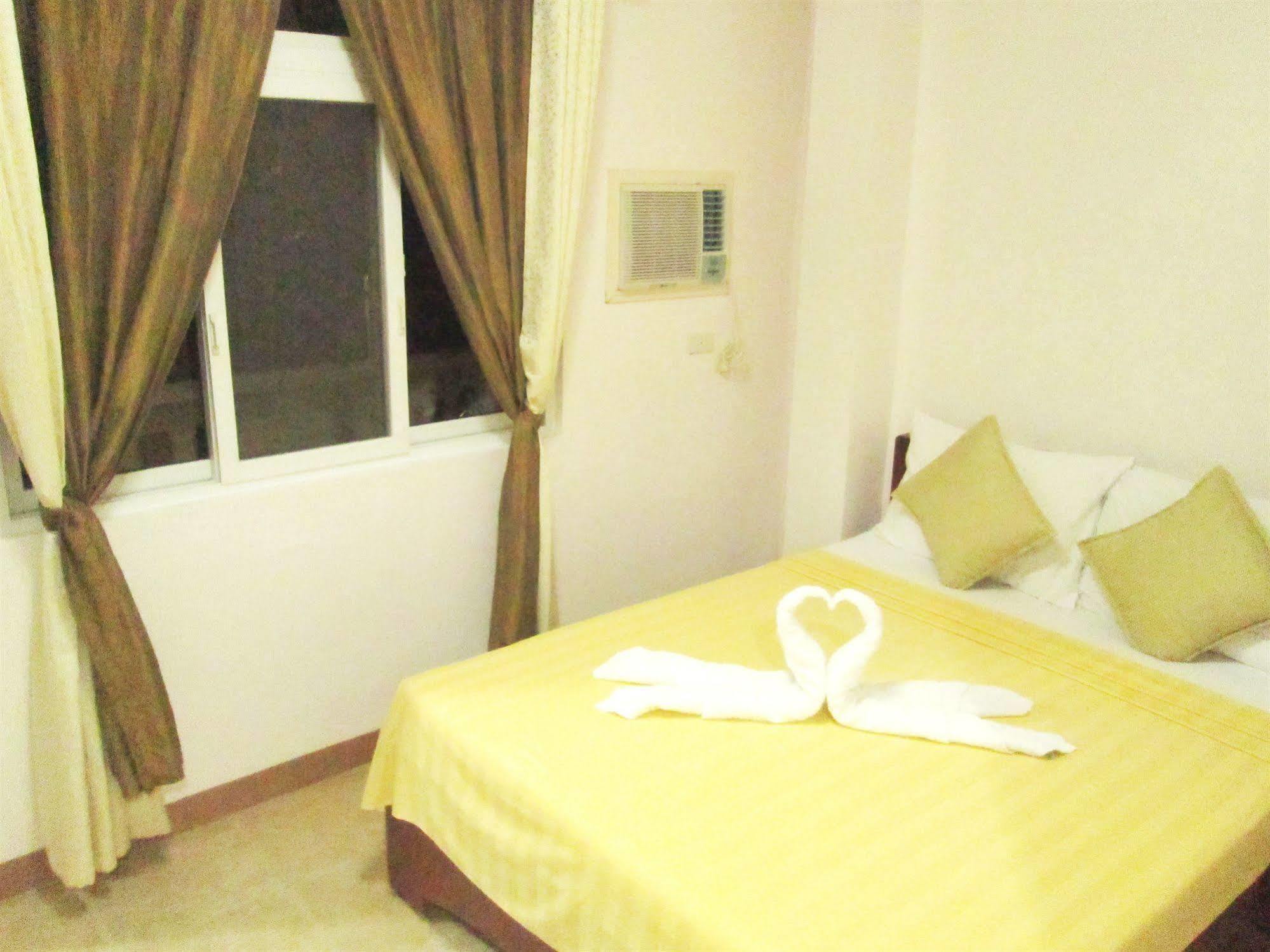 Casa D' Estrella Apartelle Balabag  Dış mekan fotoğraf