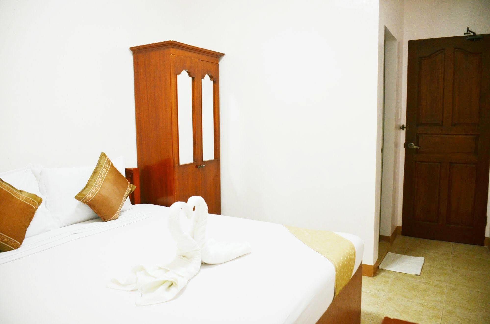 Casa D' Estrella Apartelle Balabag  Dış mekan fotoğraf