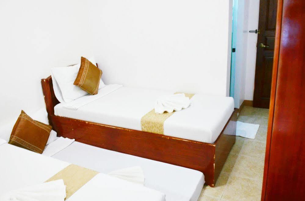 Casa D' Estrella Apartelle Balabag  Dış mekan fotoğraf