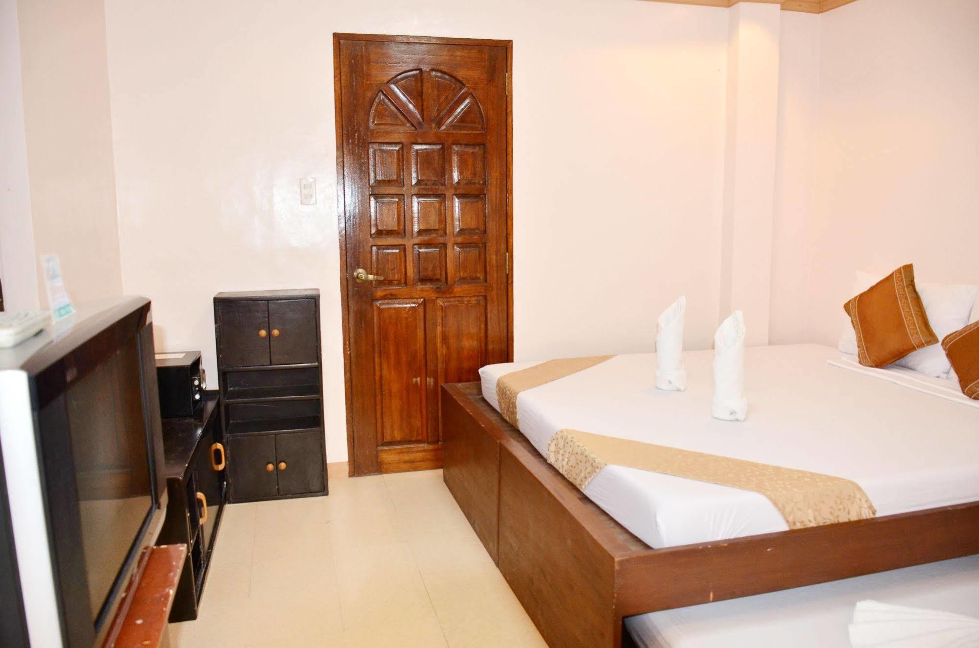 Casa D' Estrella Apartelle Balabag  Dış mekan fotoğraf