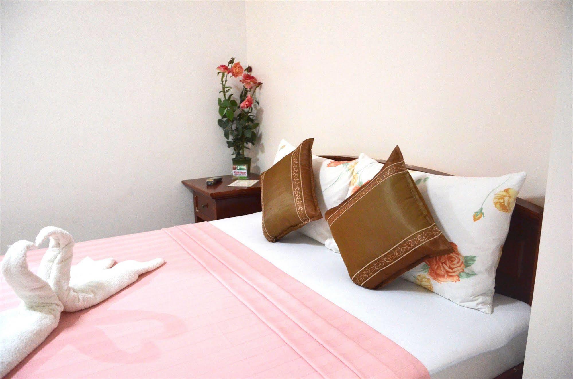 Casa D' Estrella Apartelle Balabag  Dış mekan fotoğraf